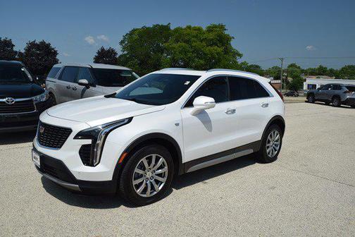 2022 Cadillac XT4 Premium Luxury