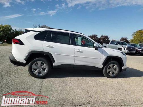 2025 Toyota RAV4 XLE