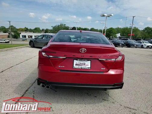 2025 Toyota Camry SE