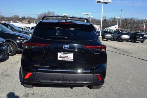 2023 Toyota Highlander Hybrid LE