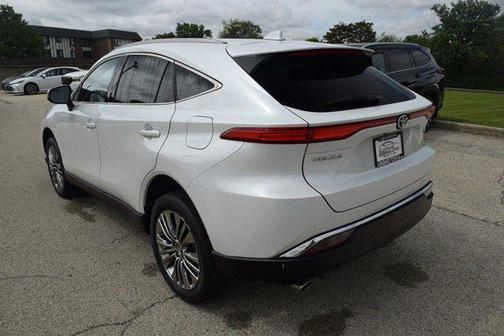 Pearl 2024 Toyota Venza XLE