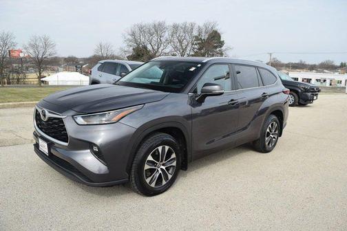 2023 Toyota Highlander XLE