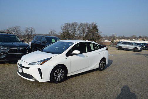 2022 Toyota Prius LE