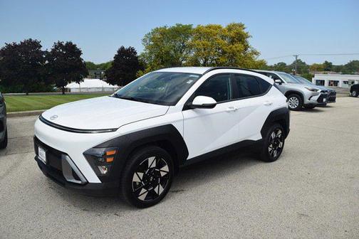Atlas White 2025 Hyundai KONA SEL