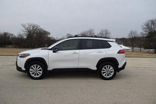 2025 Toyota Corolla Cross LE