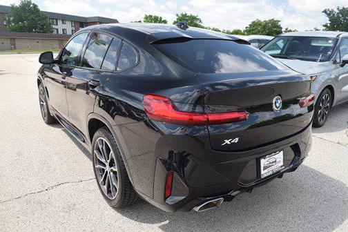 2022 BMW X4 xDrive30i AWD