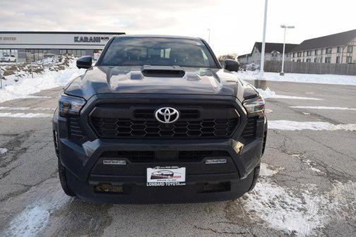 2025 Toyota Tacoma Hybrid TRD Sport