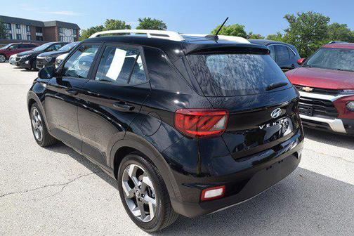 2024 Hyundai VENUE SEL