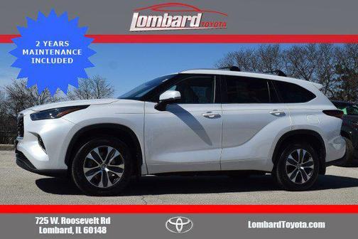 White 2024 Toyota Highlander XLE