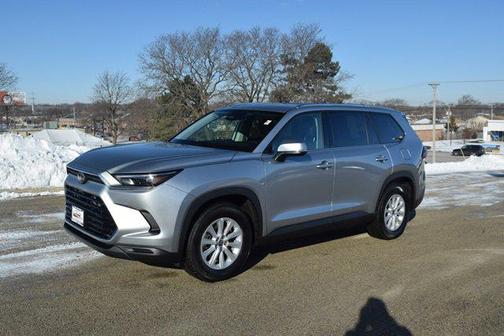 2025 Toyota Highlander LE