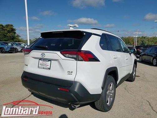 2025 Toyota RAV4 XLE