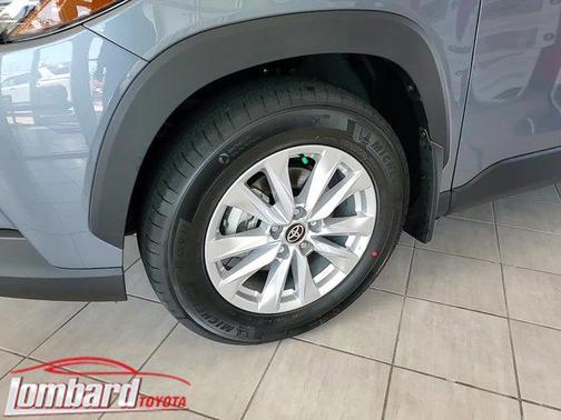 2025 Toyota Corolla Cross LE