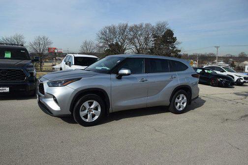 2024 Toyota Highlander LE