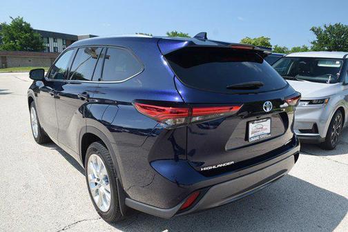 2022 Toyota Highlander Hybrid Limited