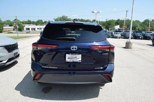 2022 Toyota Highlander Hybrid Limited