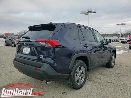 2025 Toyota RAV4 XLE