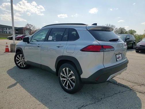 2025 Toyota Corolla Cross XLE