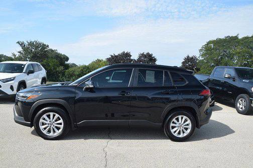 2024 Toyota Corolla Cross LE