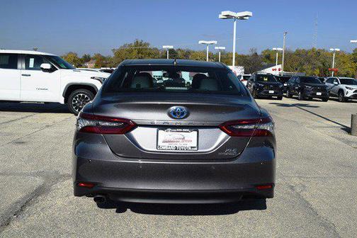 2021 Toyota Camry Hybrid XLE