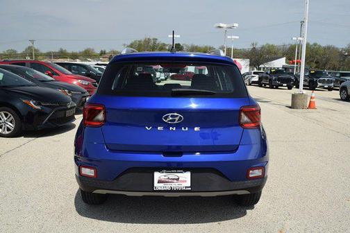 2023 Hyundai VENUE SEL