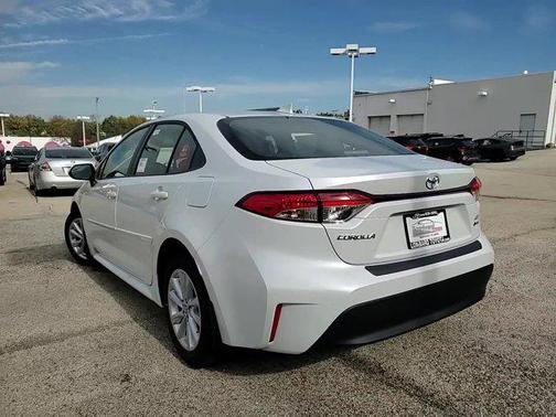 2026 Toyota Corolla Hybrid LE