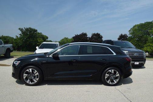 2021 Audi e-tron Premium
