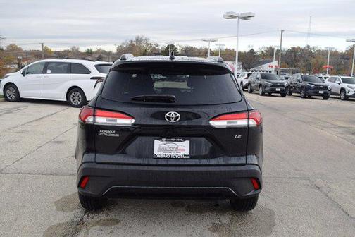 2024 Toyota Corolla Cross LE