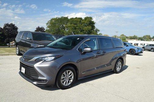 2021 Toyota Sienna LE
