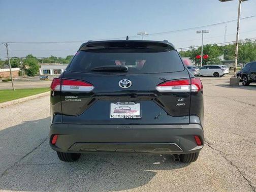 2025 Toyota Corolla Cross LE