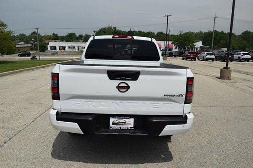 Glacier White 2022 Nissan Frontier PRO-4X