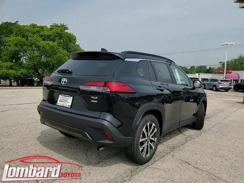 2025 Toyota Corolla Cross XLE