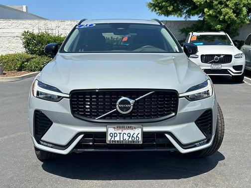2025 Volvo XC60 B5 AWD Plus