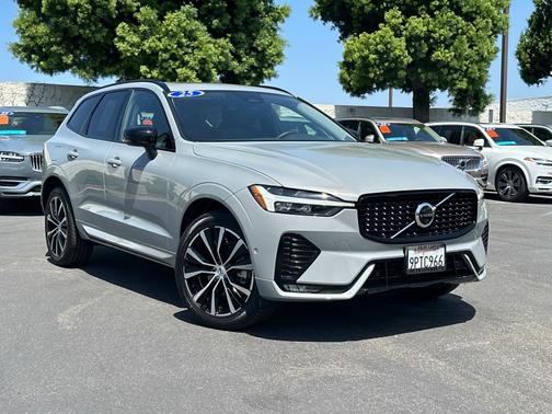 2025 Volvo XC60 B5 AWD Plus