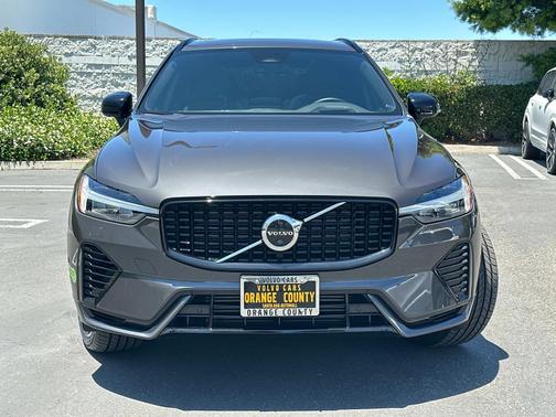 2022 Volvo XC60 Recharge Plug-In Hybrid T8 eAWD PHEV R-Design