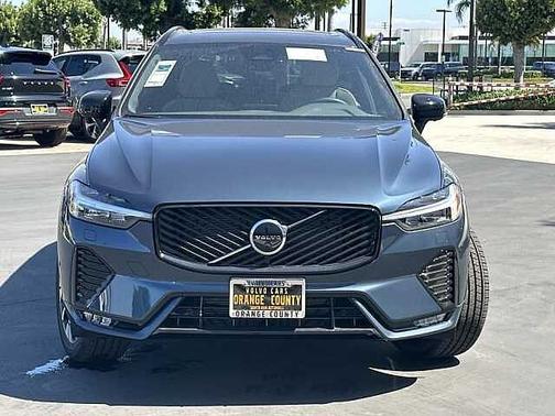 2026 Volvo XC60 Plus