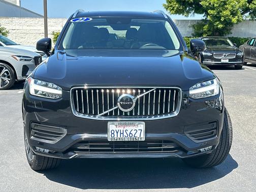 2022 Volvo XC90 T6 AWD Momentum 7P