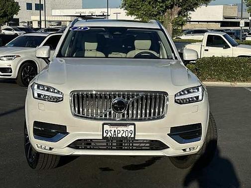 2025 Volvo XC90 Plus