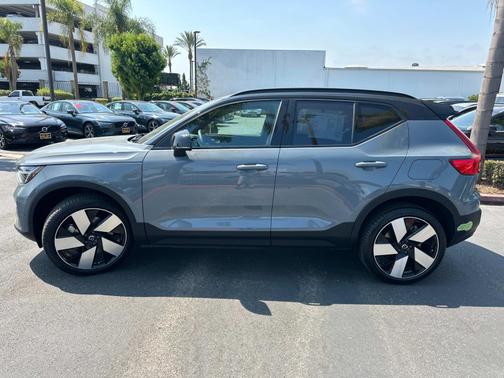 2023 Volvo XC40 Recharge Pure Electric Twin eAWD Ultimate