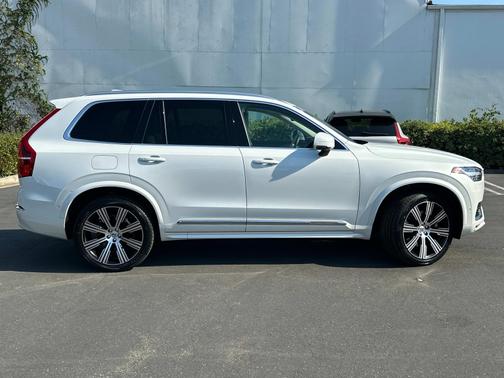 2024 Volvo XC90 Recharge Plug-In Hybrid T8 eAWD PHEV Plus 6P