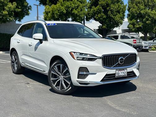 2022 Volvo XC60 Recharge Plug-In Hybrid T8 eAWD PHEV Inscription Expression Extended Range