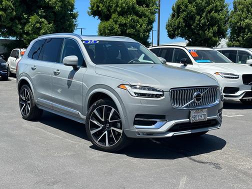 2025 Volvo XC90 B5 AWD Plus 7-Seater