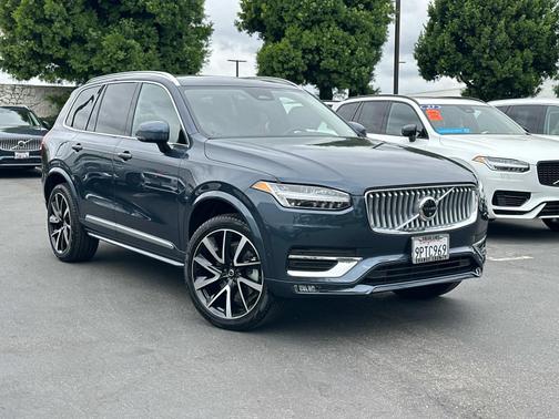 2025 Volvo XC90 B6 AWD Plus 6-Seater
