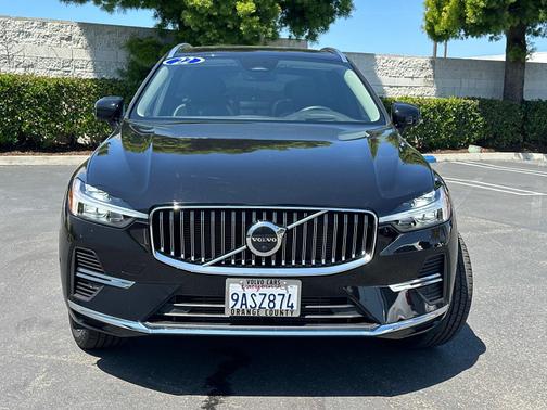 2022 Volvo XC60 Recharge Plug-In Hybrid T8 eAWD PHEV Inscription