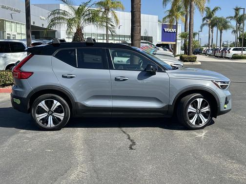 2023 Volvo XC40 Recharge Pure Electric Twin eAWD Plus