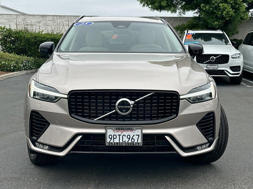 2025 Volvo XC60 B5 AWD Plus