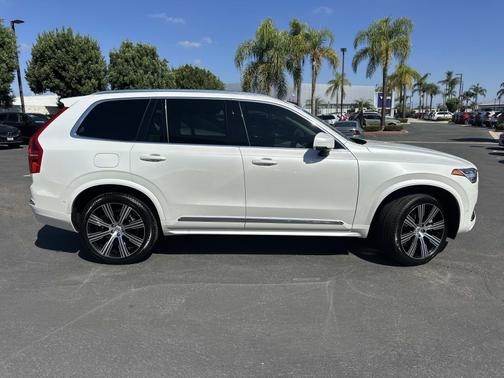 2024 Volvo XC90 Recharge Plug-In Hybrid T8 eAWD PHEV Plus Bright Theme 7P
