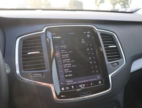 2025 Volvo XC90 B5 AWD Core 7-Seater