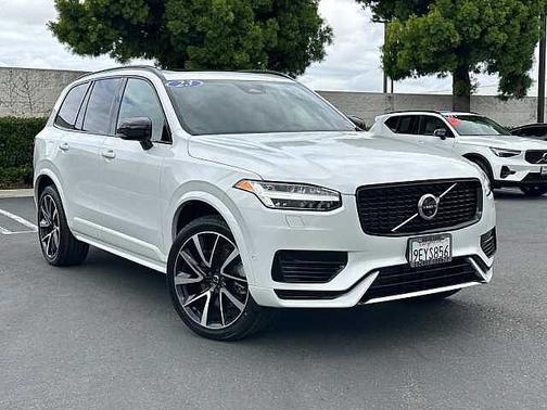 2023 Volvo XC90 Plus