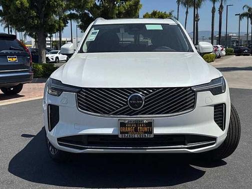 2025 Volvo XC90 Plus