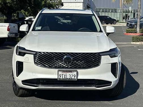 2025 Volvo XC90 Plus